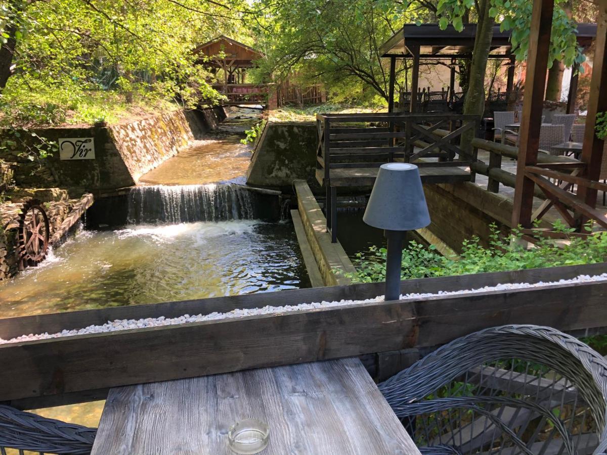 Garni Hotel Vir Vrnjačka Banja エクステリア 写真