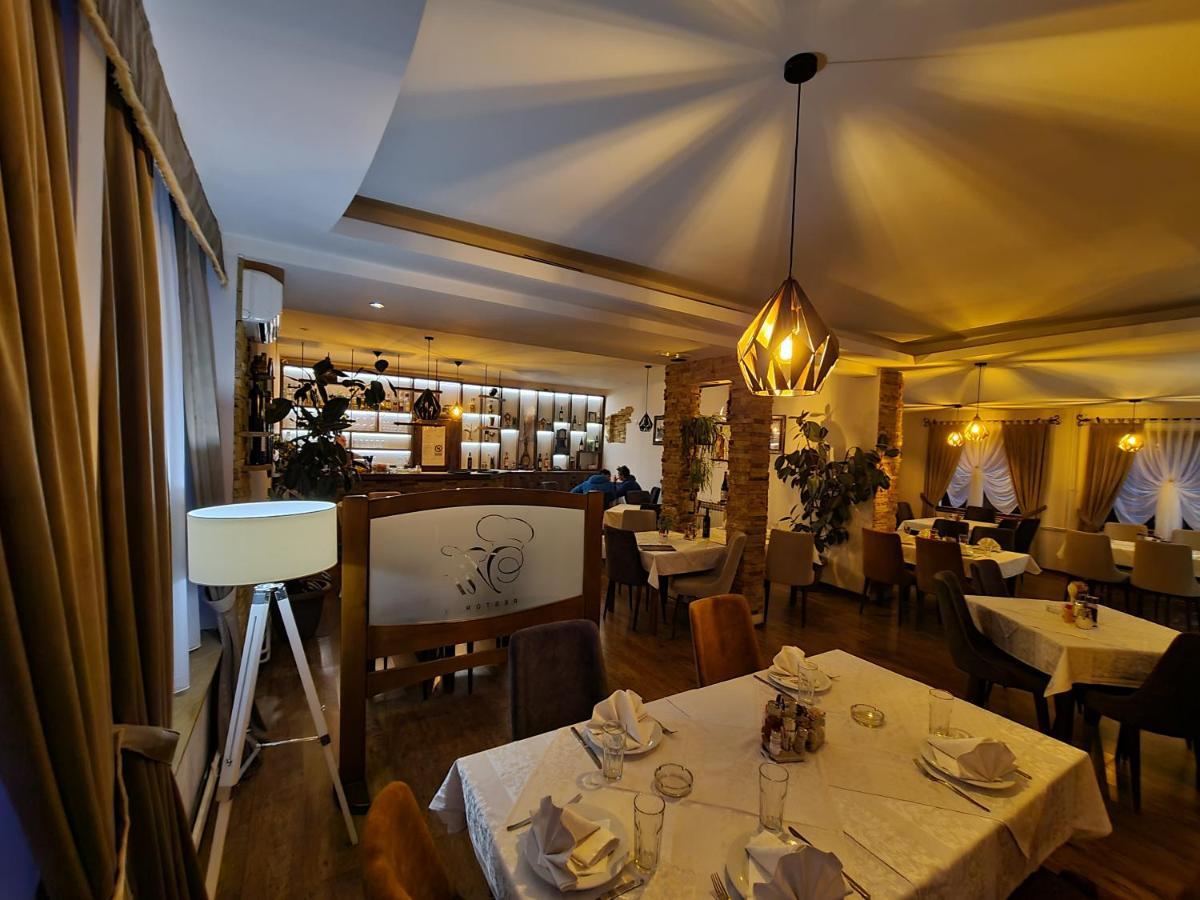 Garni Hotel Vir Vrnjačka Banja エクステリア 写真